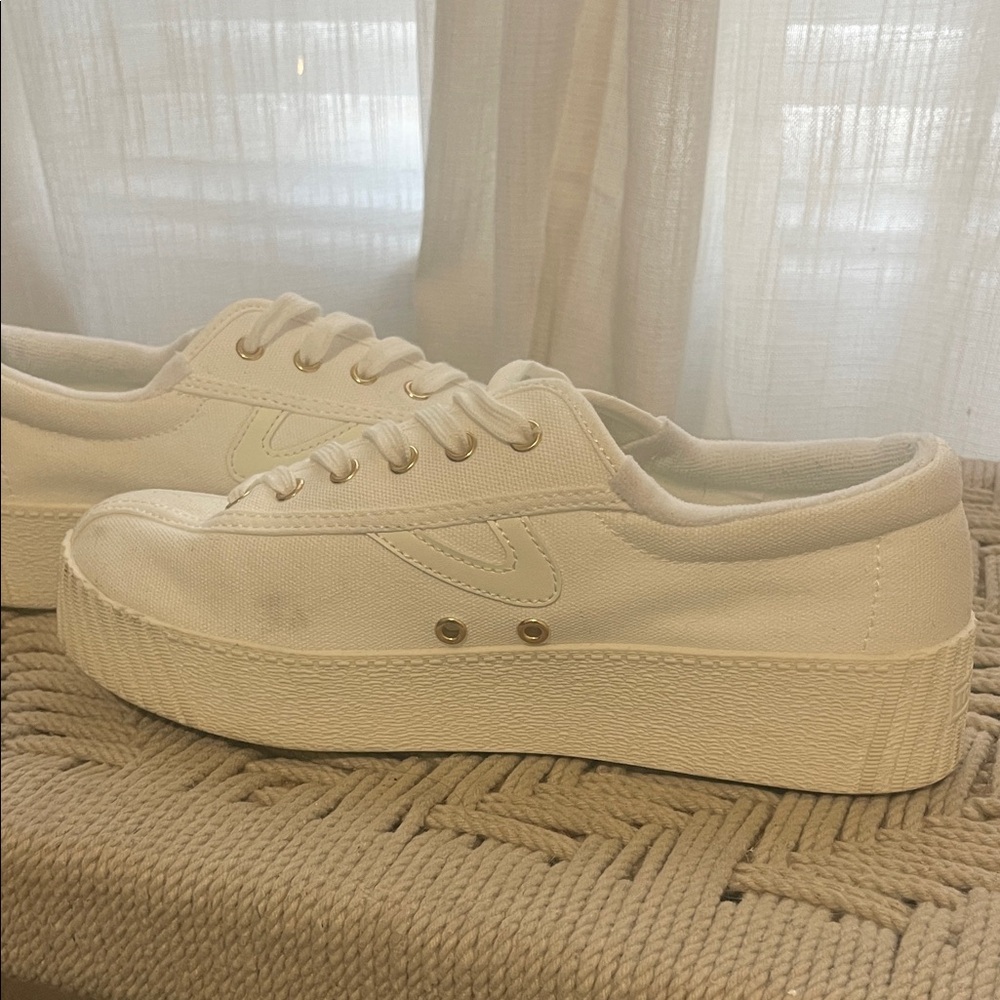 Tretorn Off-White Casual Sneakers - Picture 6 of 9